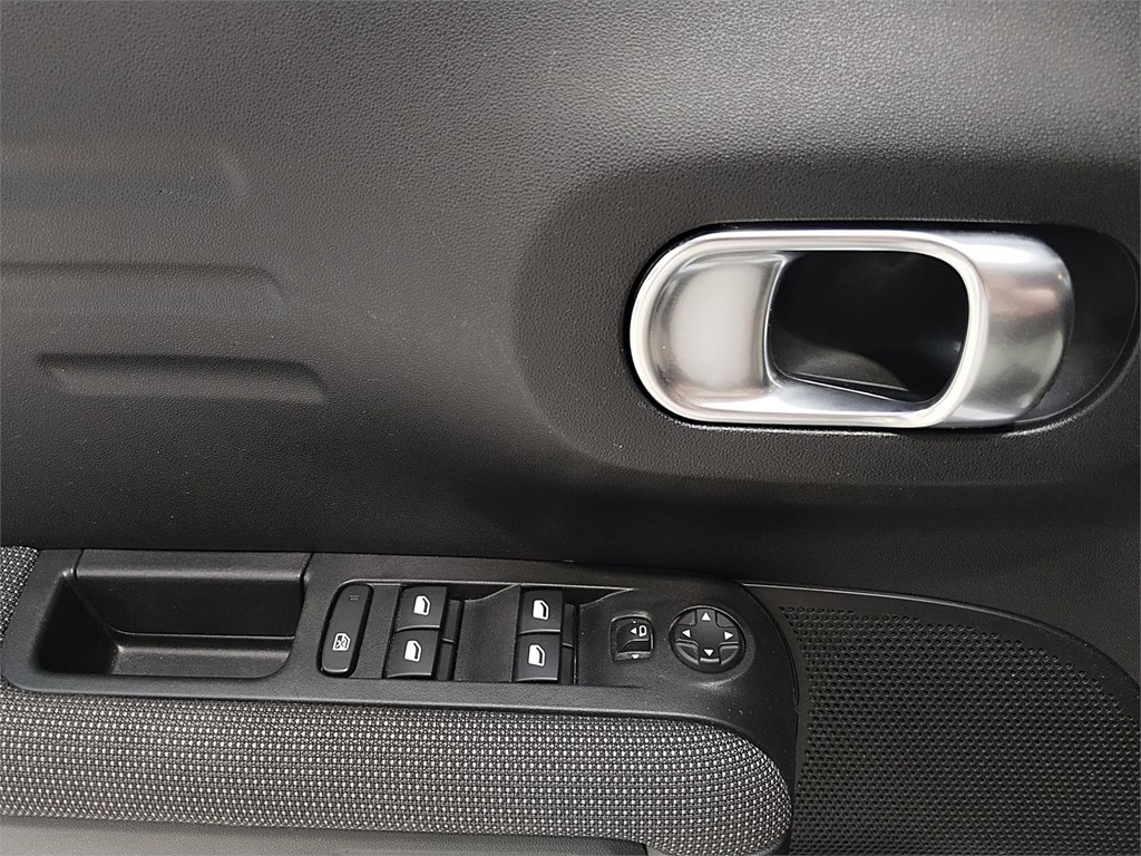 Foto 16 CITROEN C3 Aircross BlueHDi 110CV SS Feel Pack