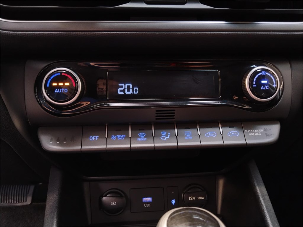 Foto 14 HYUNDAI Kona 1.6 GDI HEV Tecno 2C DCT