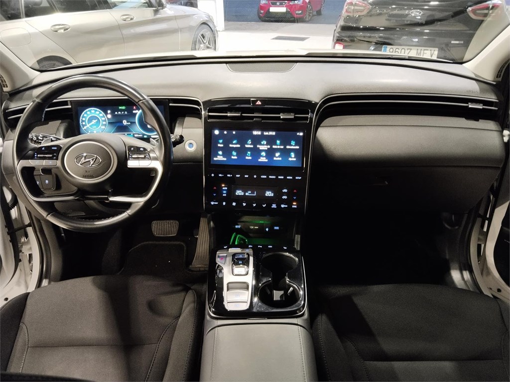 Foto 10 HYUNDAI TUCSON 1.6 TGDI 150CV 48V Tecno Sky DCT