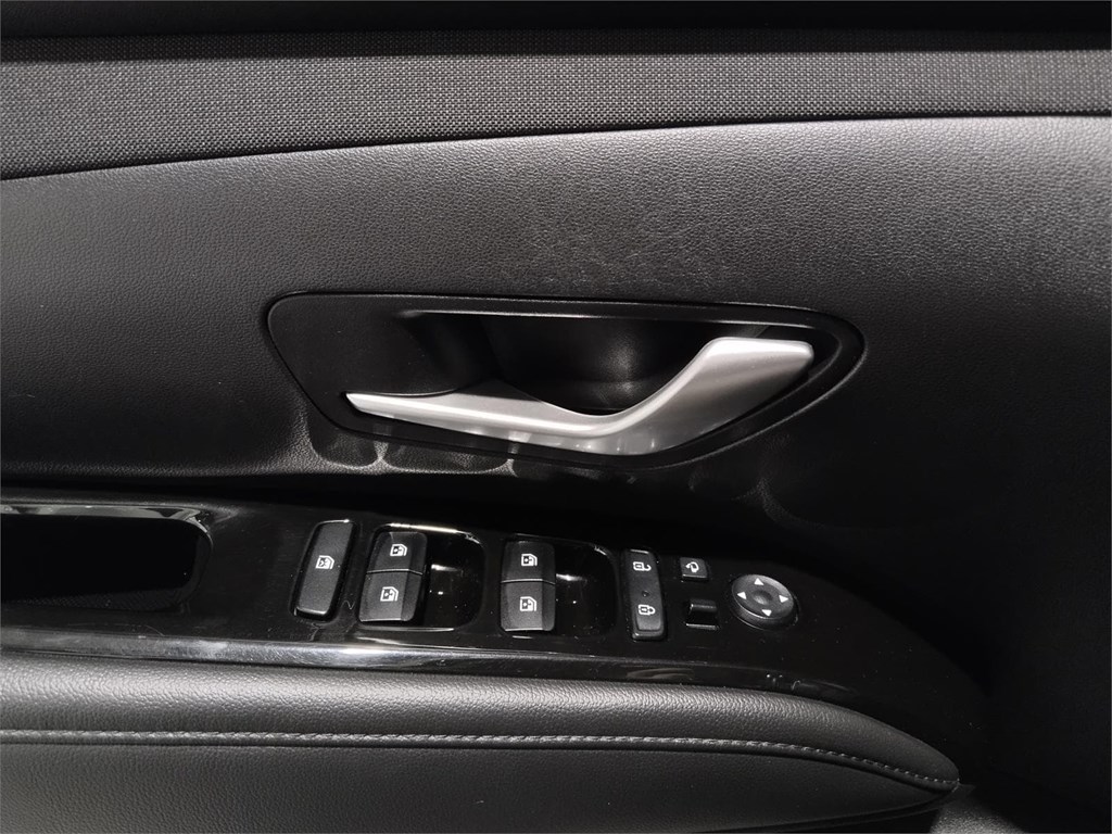 Foto 19 HYUNDAI TUCSON 1.6 TGDI 150CV 48V Tecno Sky DCT