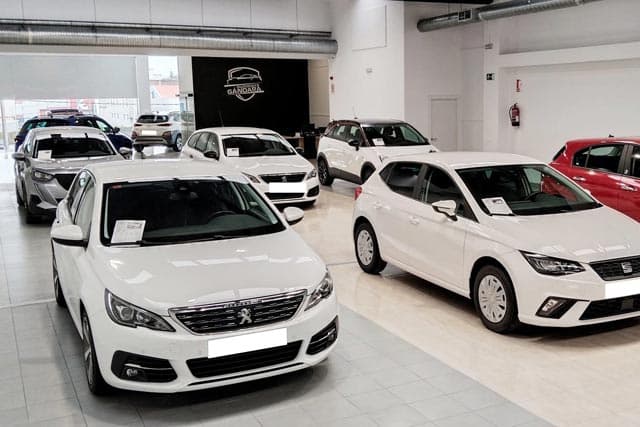 Servicios de venta de vehículos seminuevos en Ferrol de Multimarca Gándara