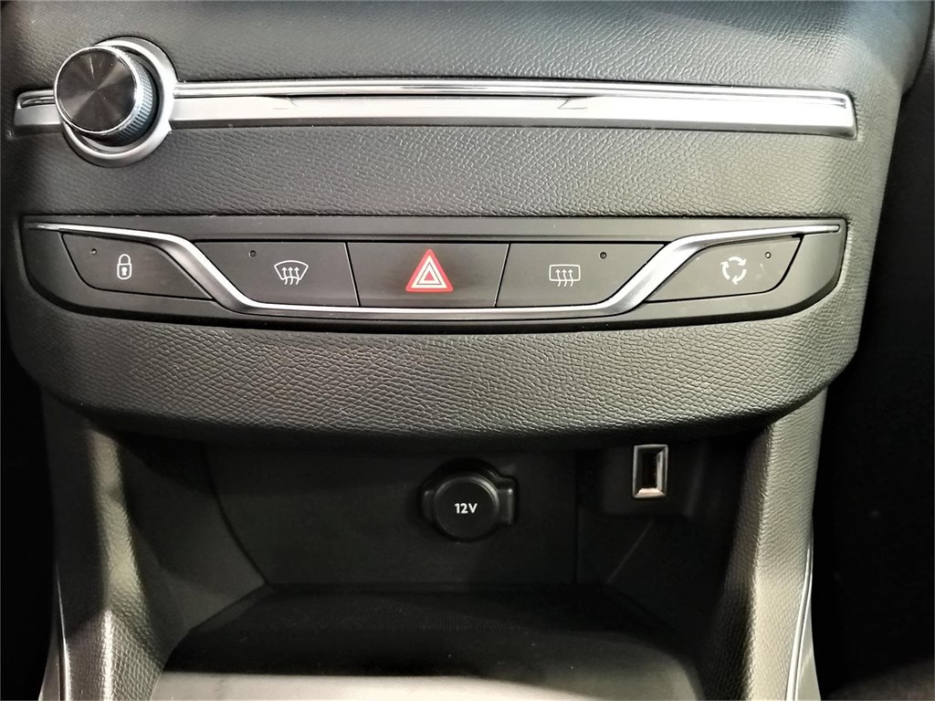 Foto 13 PEUGEOT 308 5p Allure 130cv 