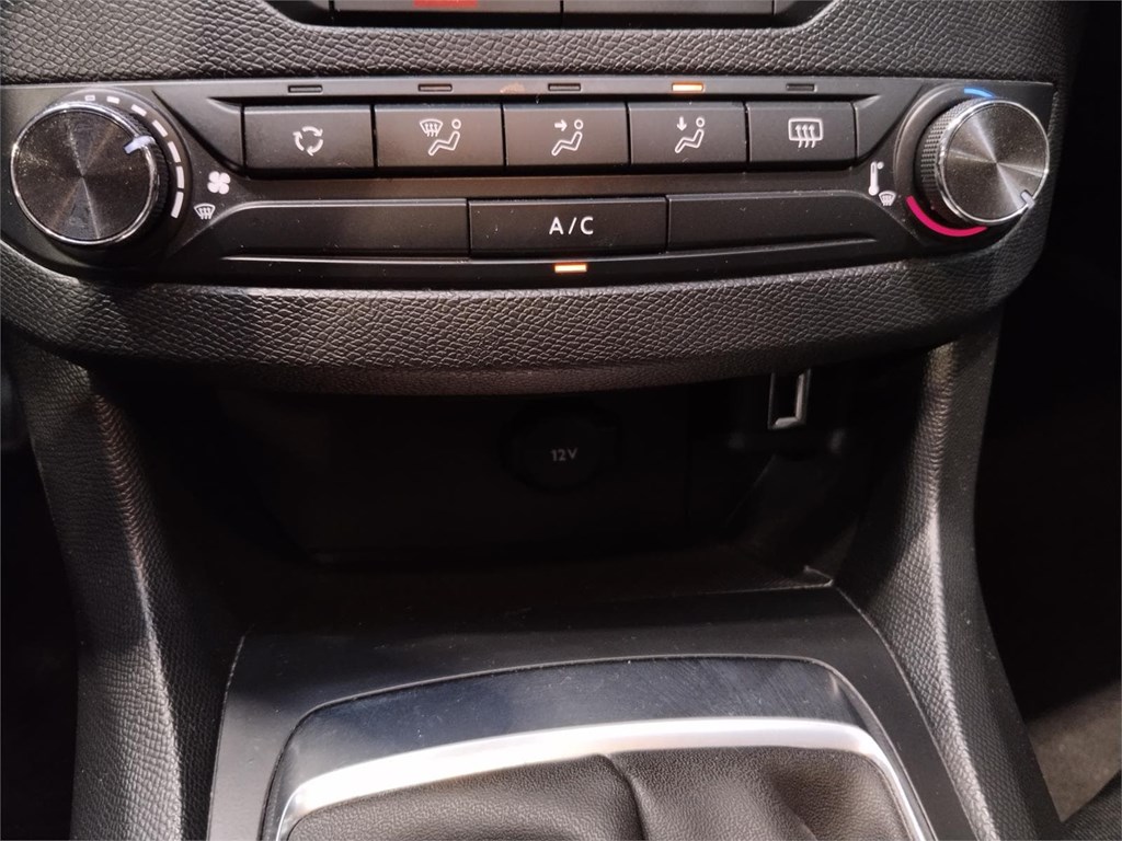 Foto 9 PEUGEOT 308 SW Access 1.6 BlueHDI 100CV