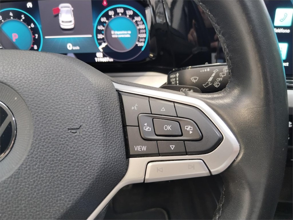 Foto 16 VOLKSWAGEN Golf Life 1.0 eTSI DSG 110cv
