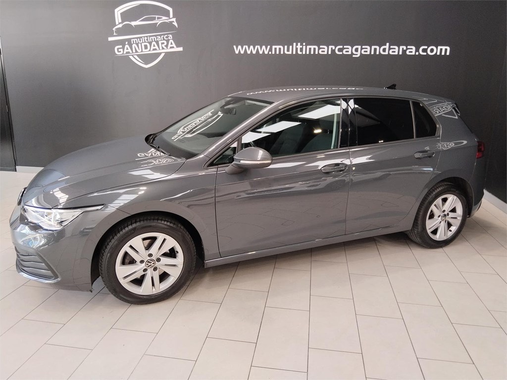Foto 3 VOLKSWAGEN Golf Life 1.0 eTSI DSG 110cv